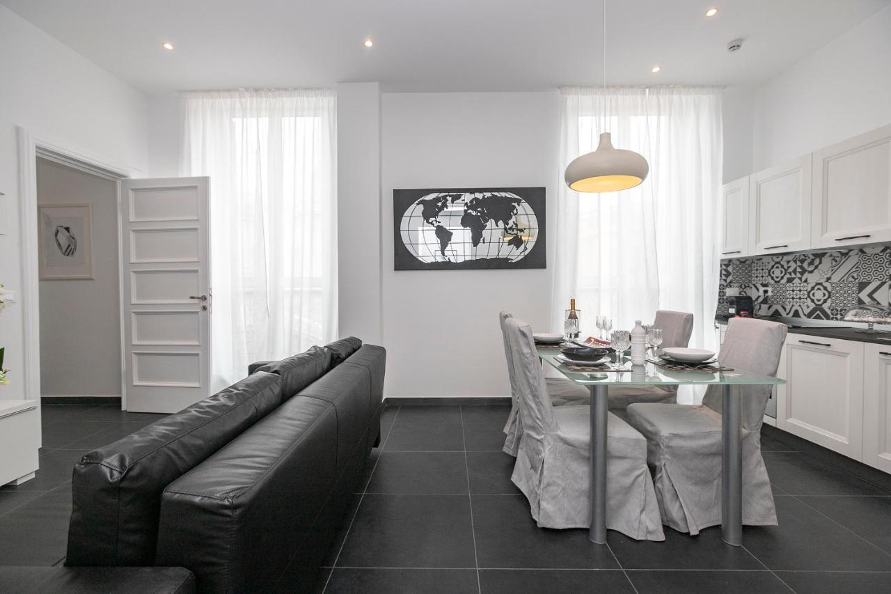 Real Italian Estate - Luxury Black&White Genova Eksteriør billede