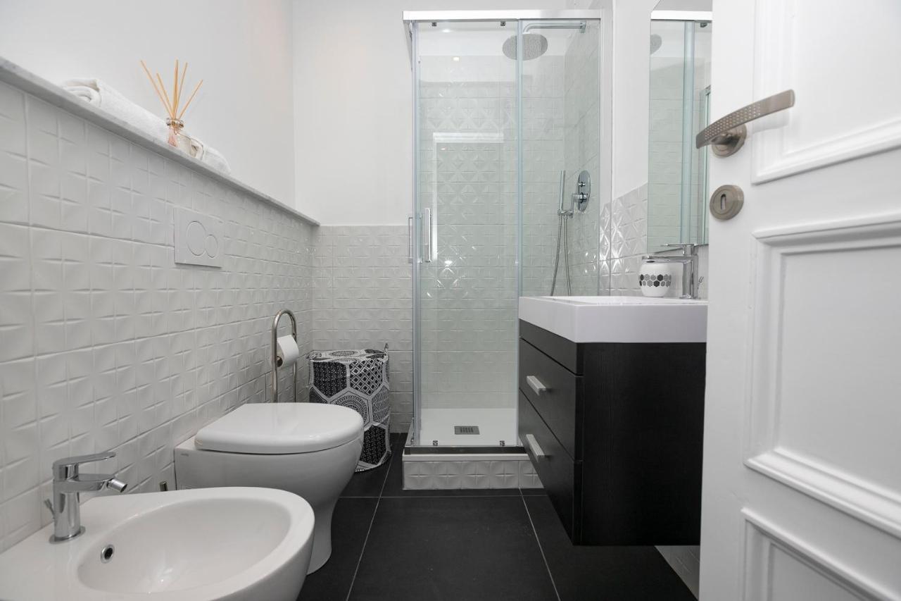 Real Italian Estate - Luxury Black&White Genova Eksteriør billede