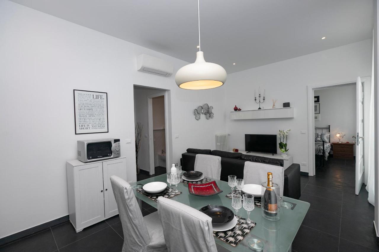 Real Italian Estate - Luxury Black&White Genova Eksteriør billede